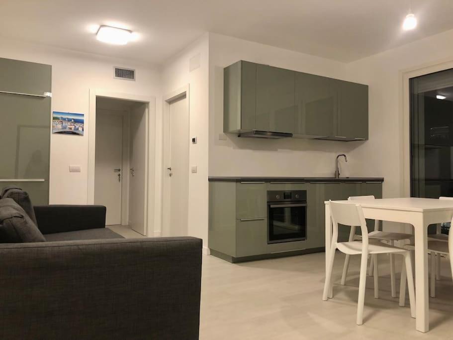 Luxury 3 Bedroom Apartment 100 Mq Next To Rho Fiera And San Siro Milano Eksteriør bilde