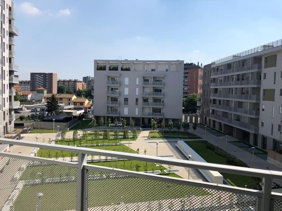 Luxury 3 Bedroom Apartment 100 Mq Next To Rho Fiera And San Siro Milano Eksteriør bilde